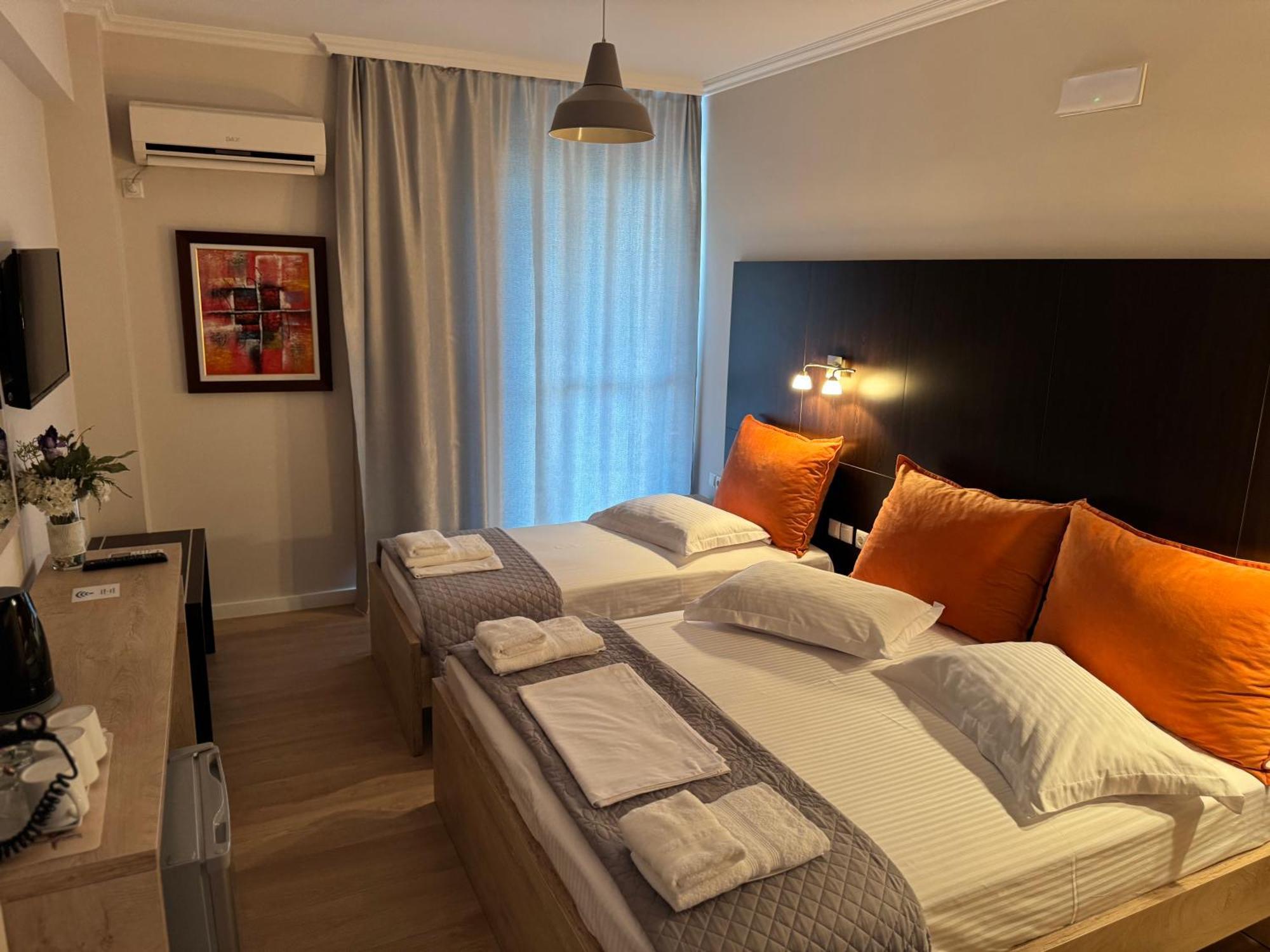 George Hotel Rooms&Suites Химара Экстерьер фото